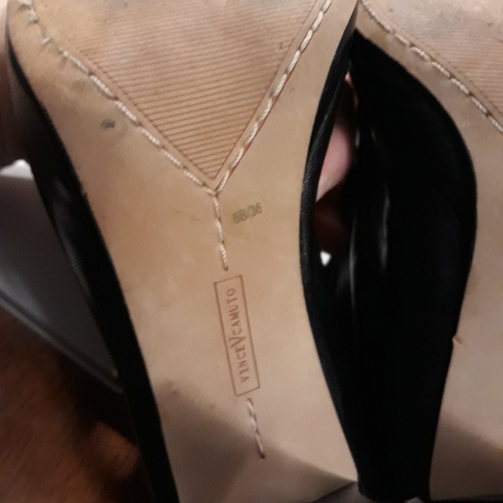 Vince Camuto Black Leather Back Zipper Women's Sz 6B Boots - Picture 4 of 11